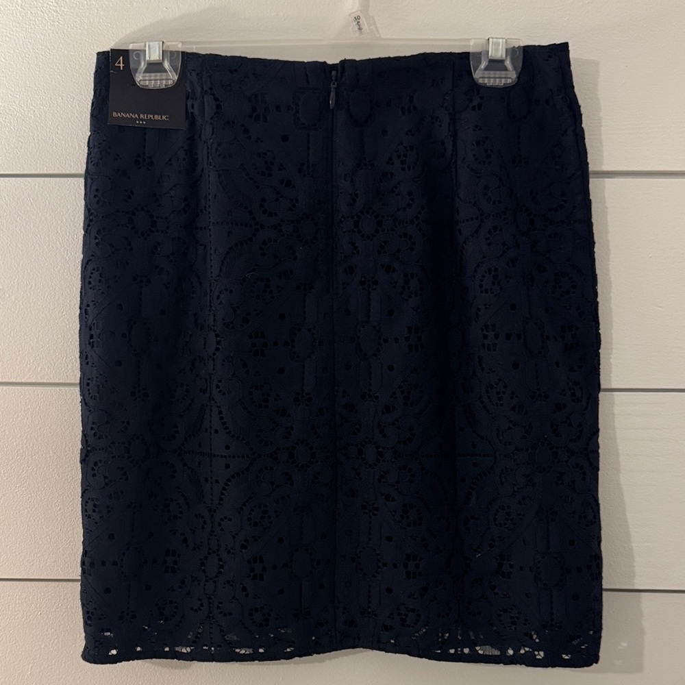 Banana Republic Women's Navy Lace Pencil Skirt